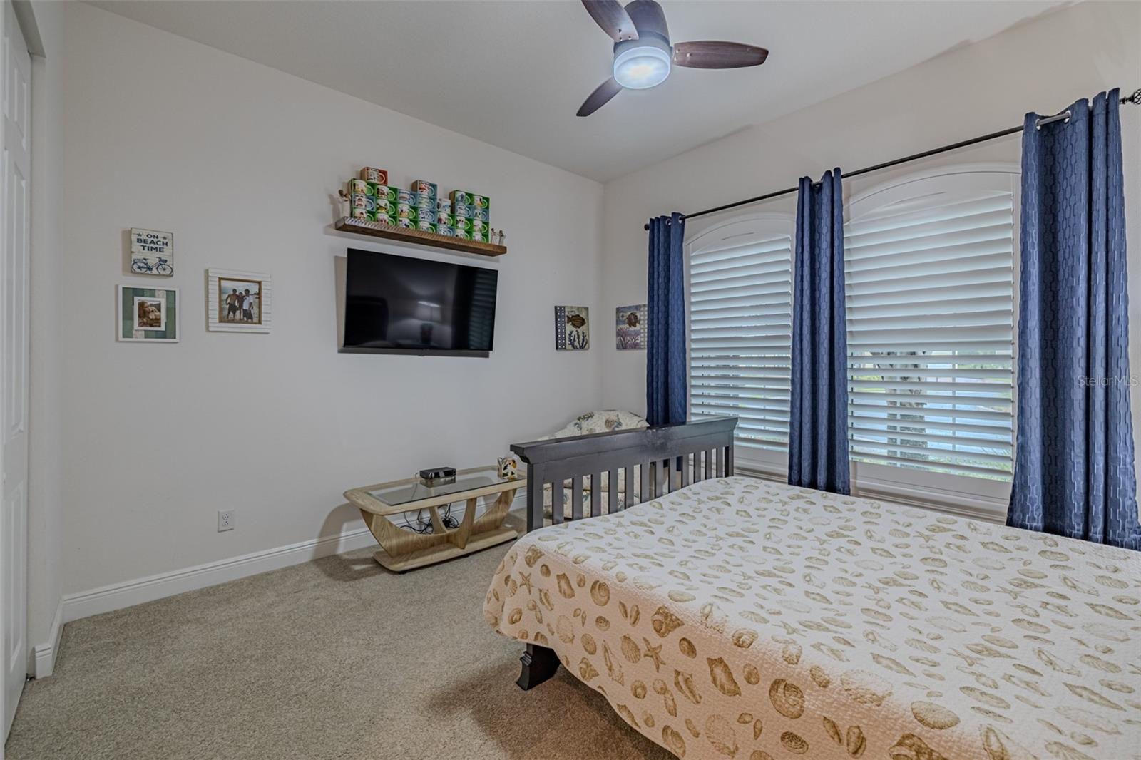 VALENCIA LAKES TR P - Residential