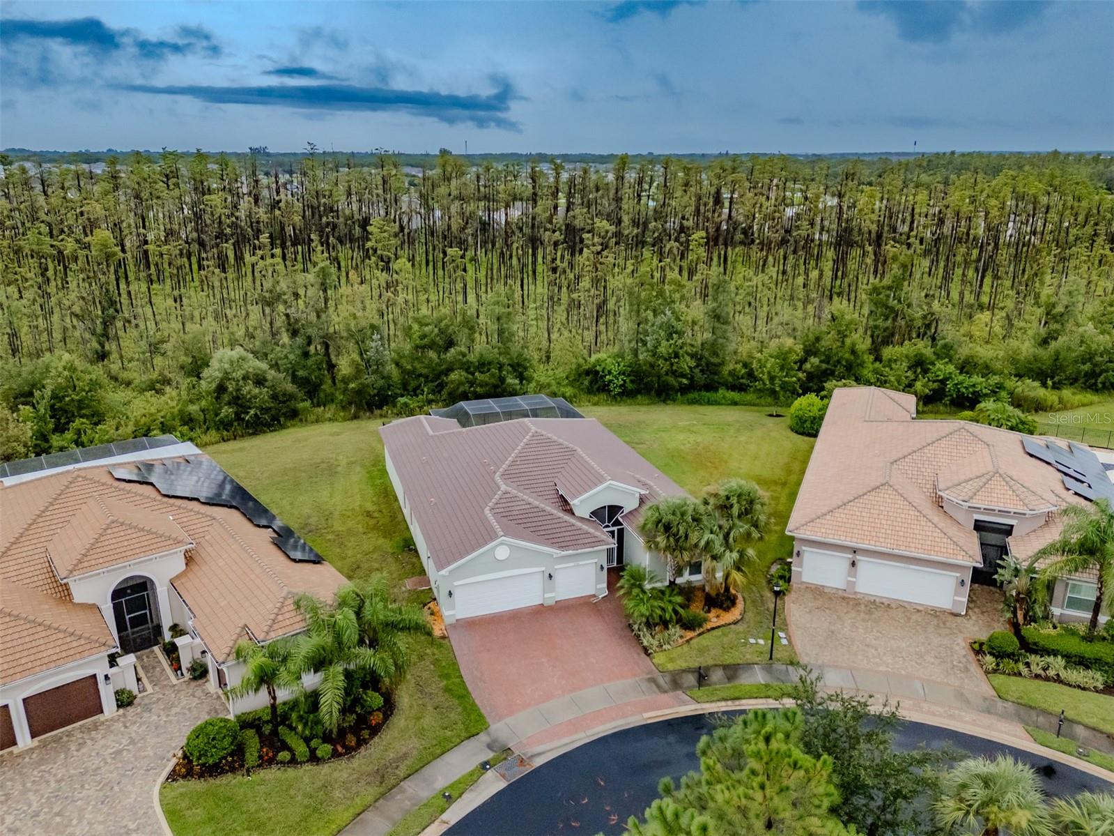 VALENCIA LAKES TR P - Residential