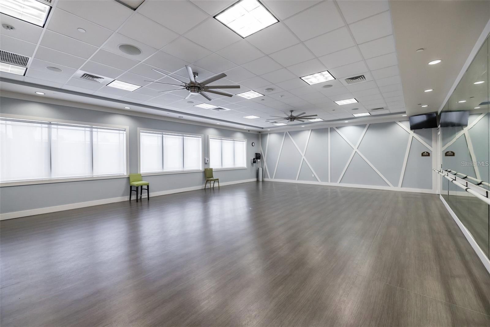 VALENCIA LAKES TR P - Residential