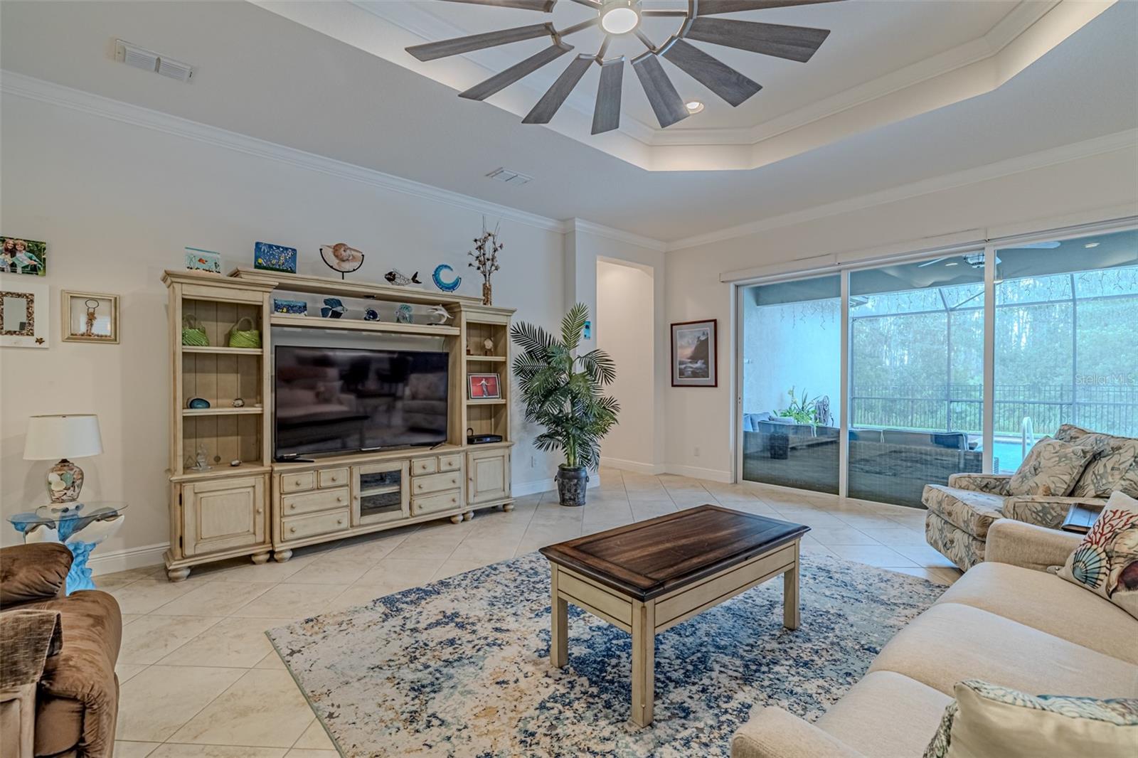 VALENCIA LAKES TR P - Residential