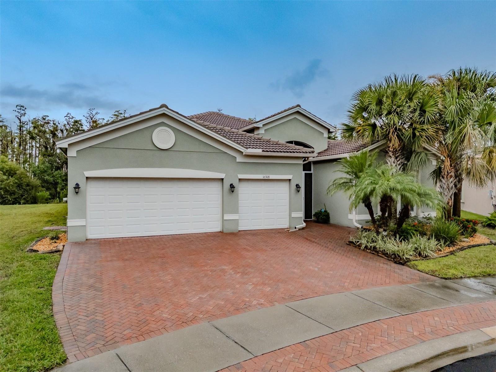 VALENCIA LAKES TR P - Residential