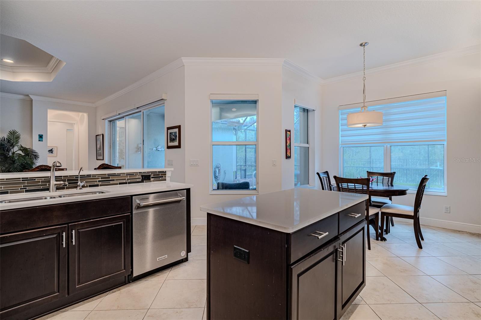 VALENCIA LAKES TR P - Residential