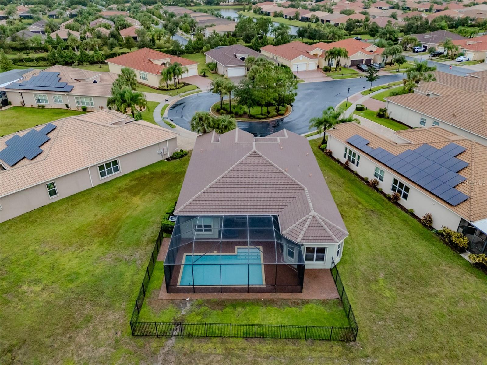 VALENCIA LAKES TR P - Residential