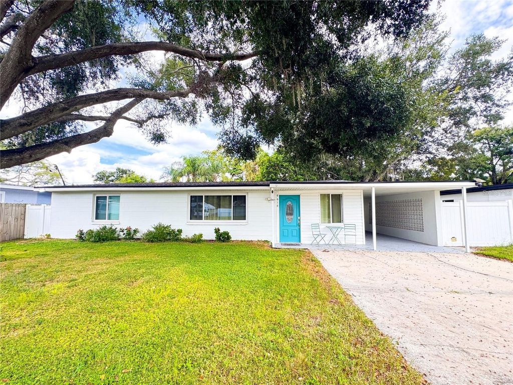 Photo of 9616 Pine Ridge Avenue, Riverview, FL 33578 (MLS # O6393455)