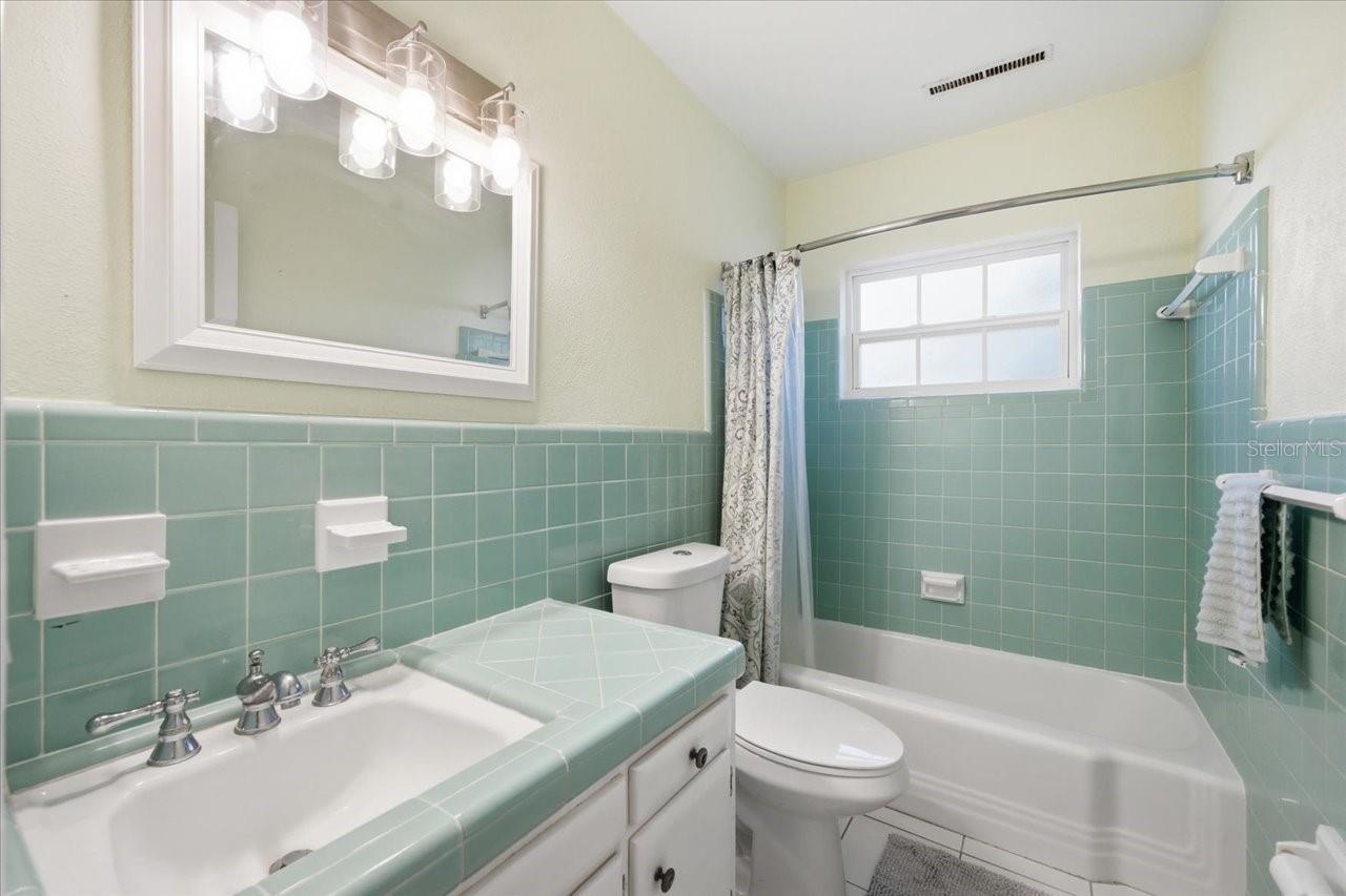 FAIR OAKS 2ND ADD - Residential