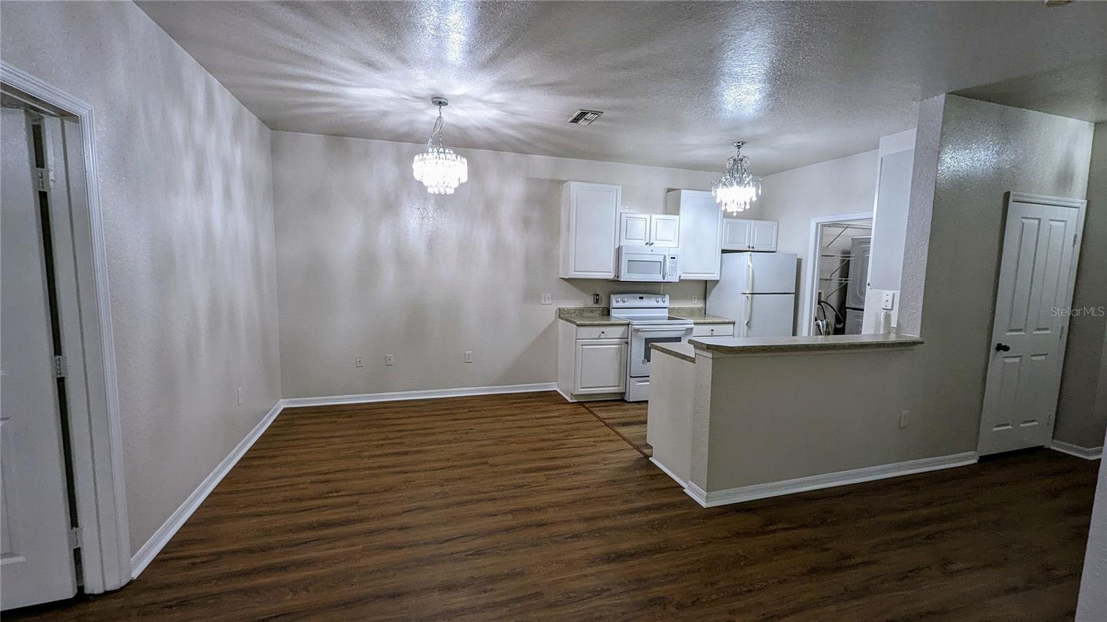 VILLAS AT SOUTHERN DUNES CONDO - Residential Lease