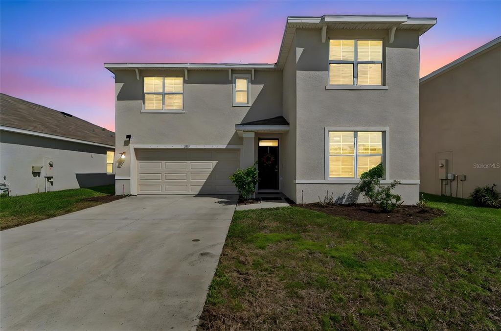 Photo of 2814 Common Fig Run, Wesley Chapel, FL 33543 (MLS # TB8486636)