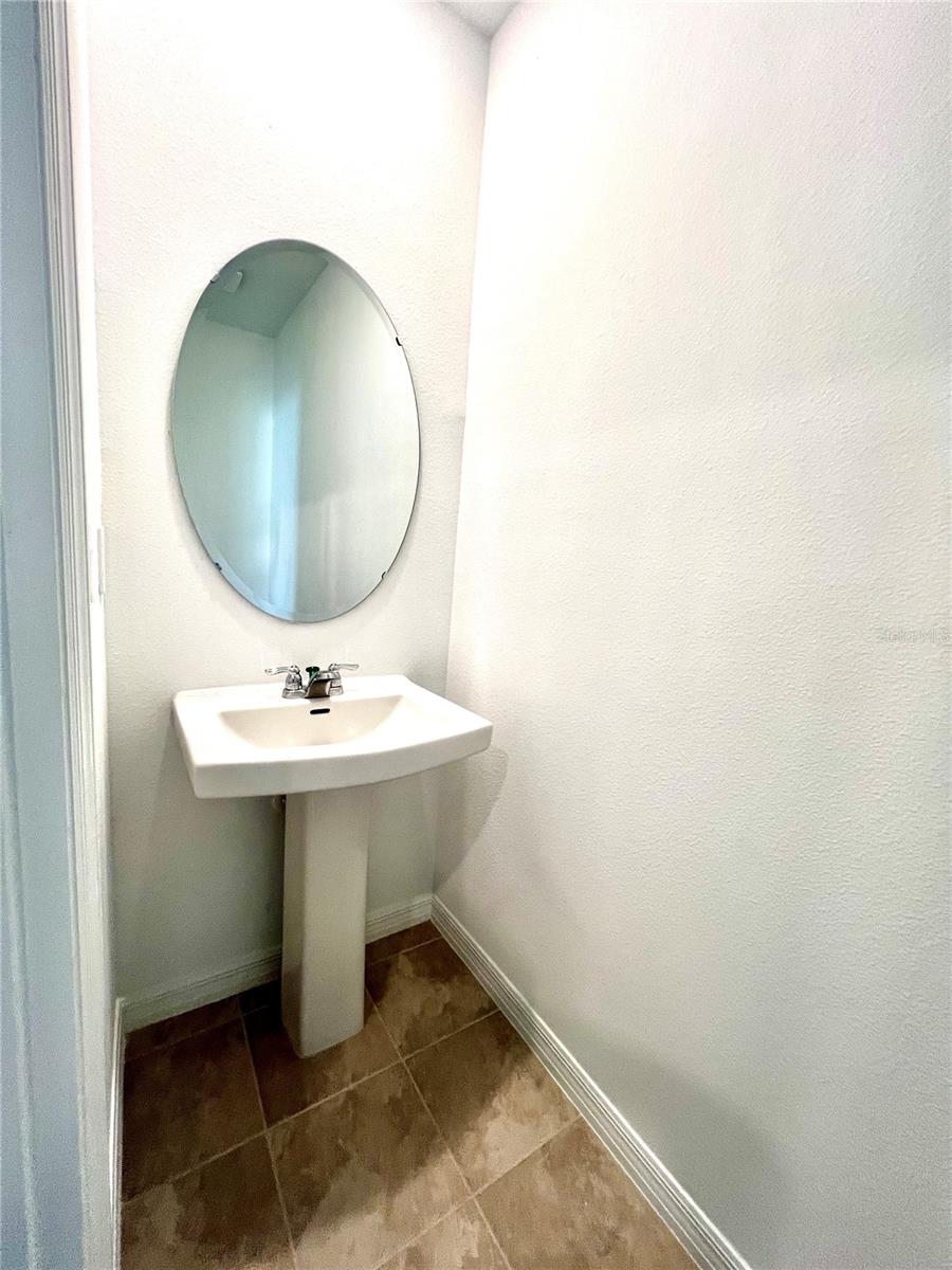 WESTVIEW POD B NEIGHBORHOOD 2A & 2B PH 1 - Residential Lease
