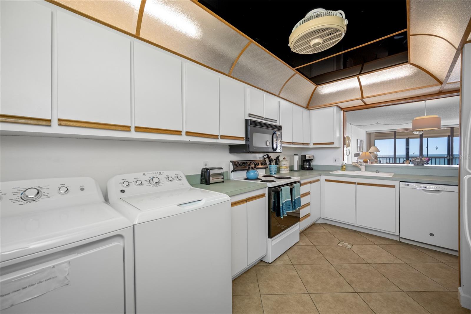 SURFSIDE TOWER CONDO - Residential