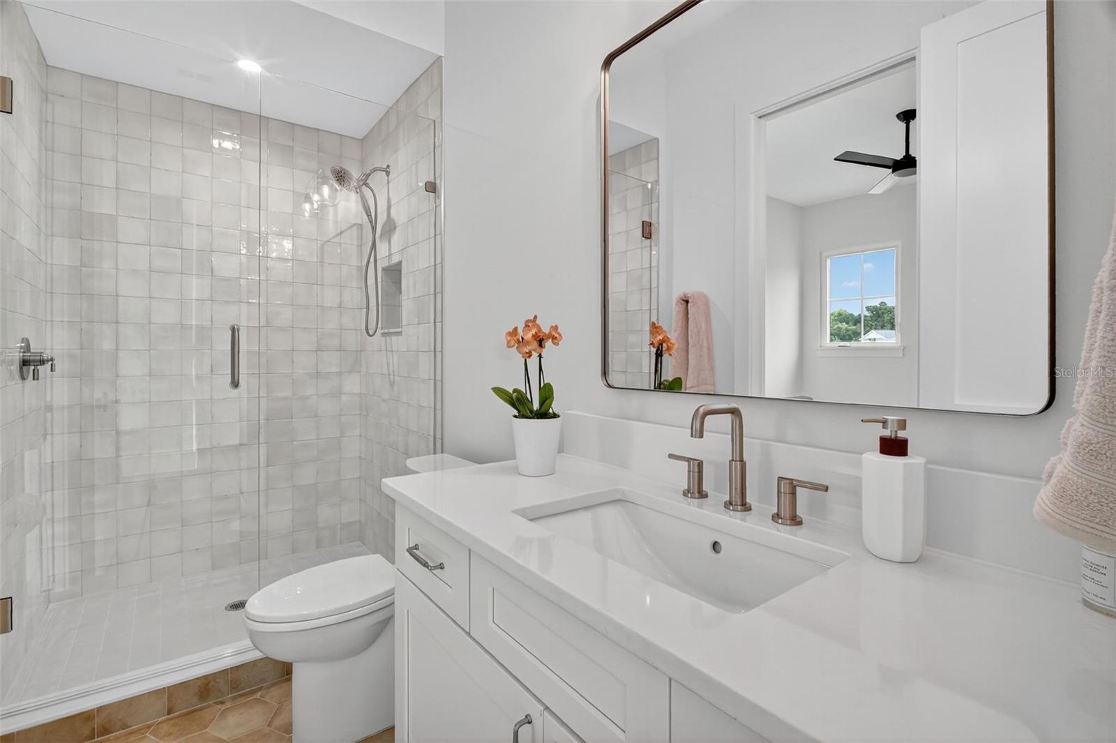 COTTAGES ON 11TH - Residential