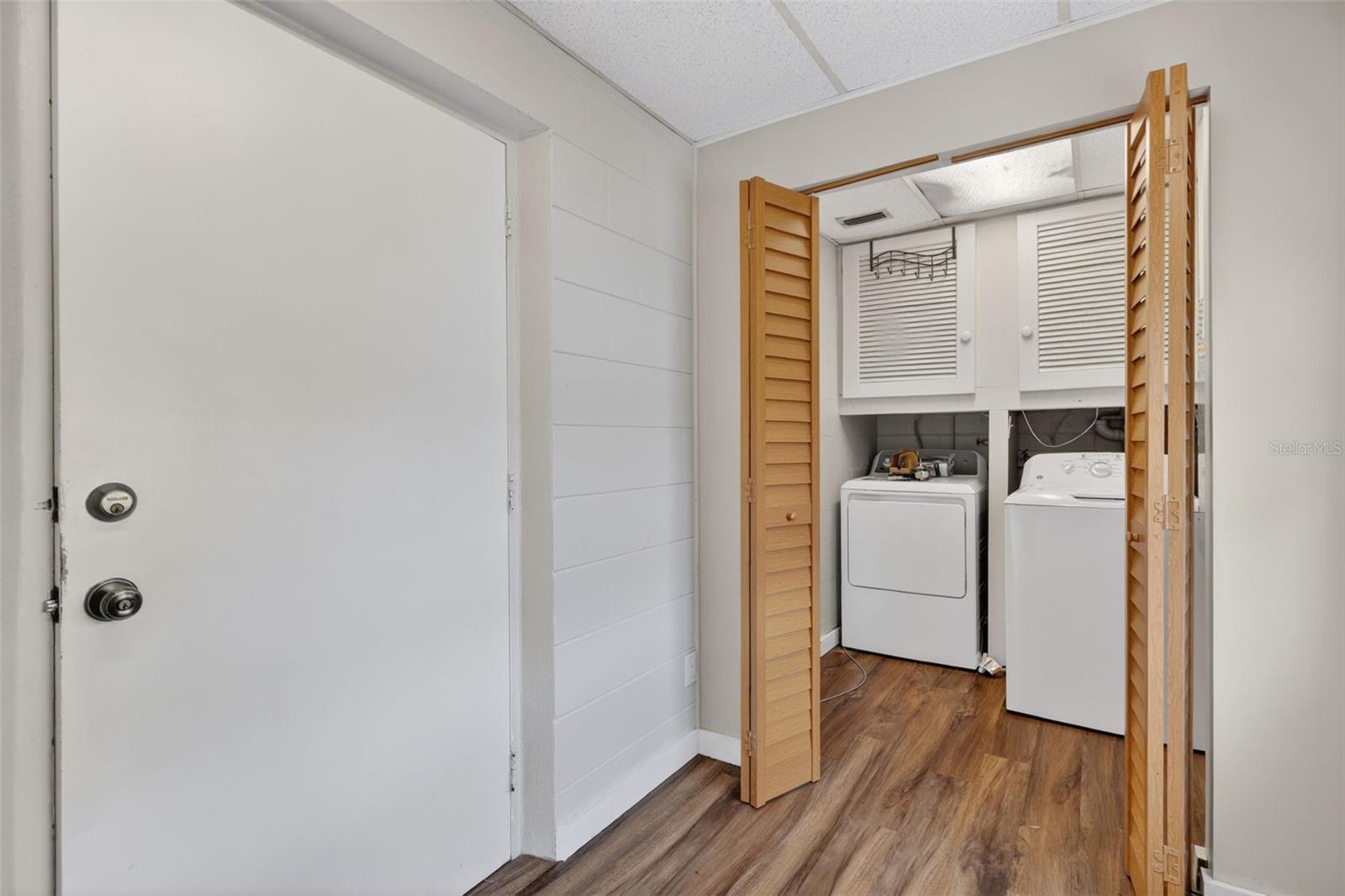 WHITES REP - Residential