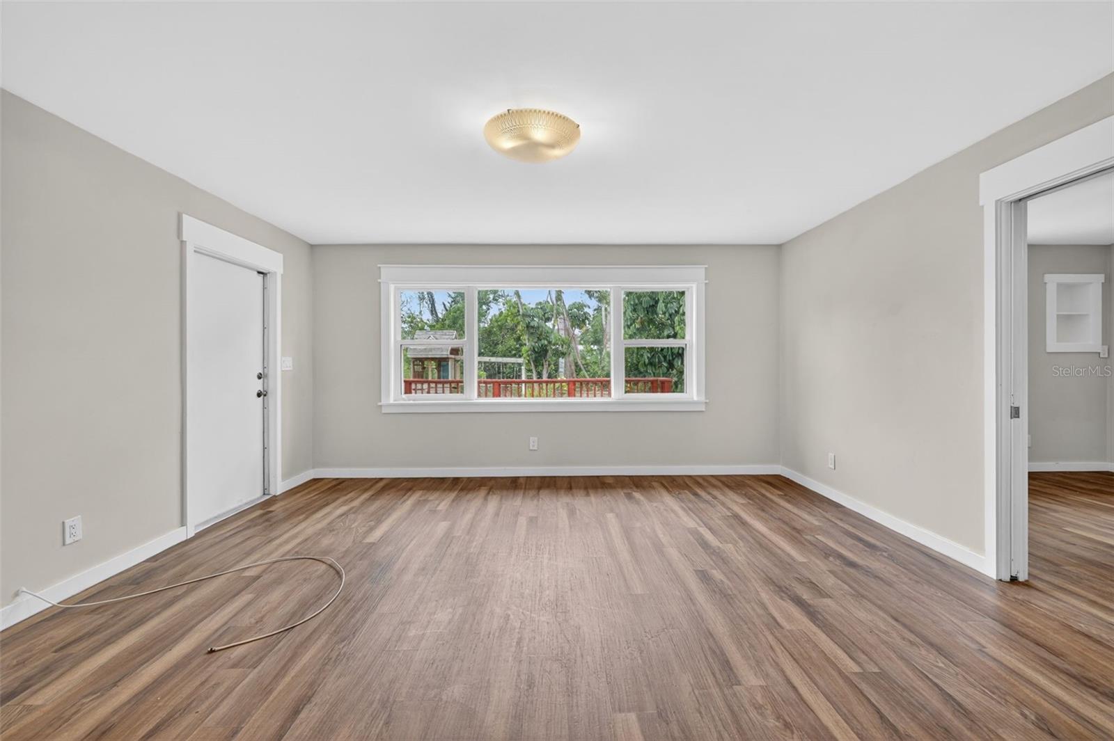 WHITES REP - Residential