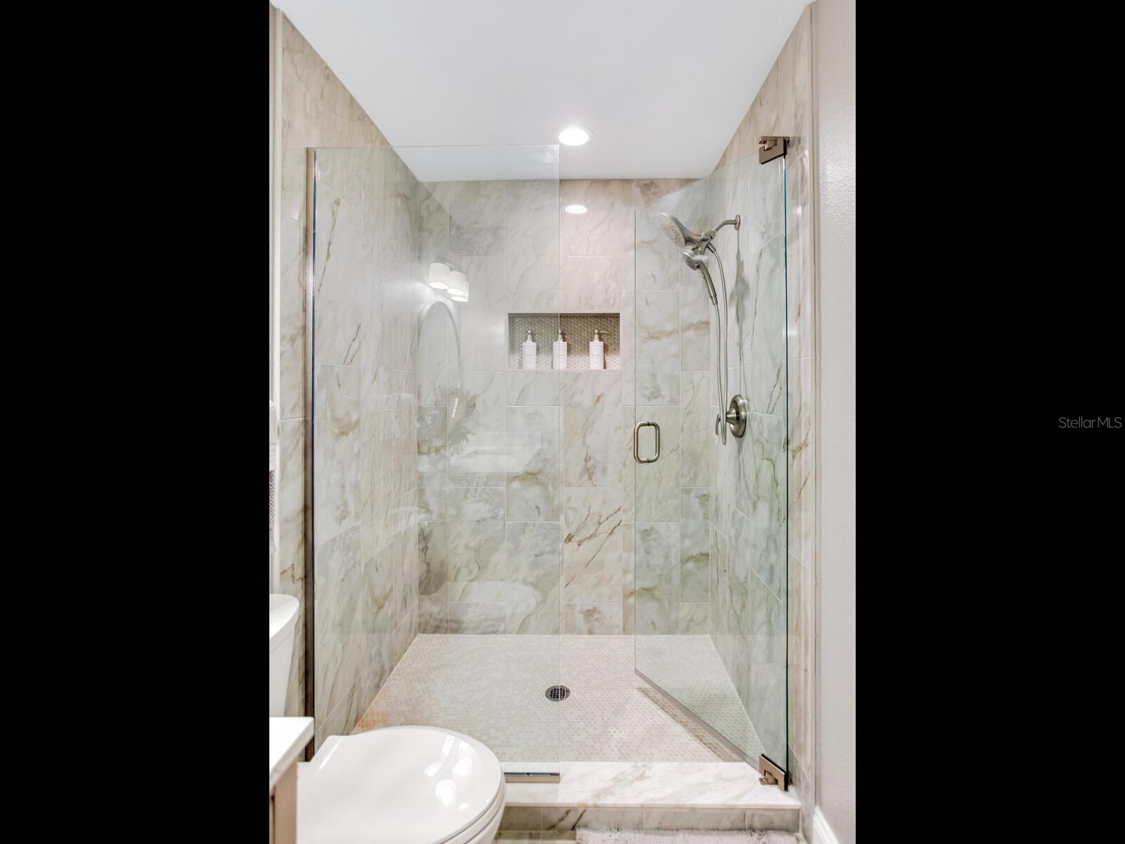 TIERRA SHORES TWNHMS - Residential