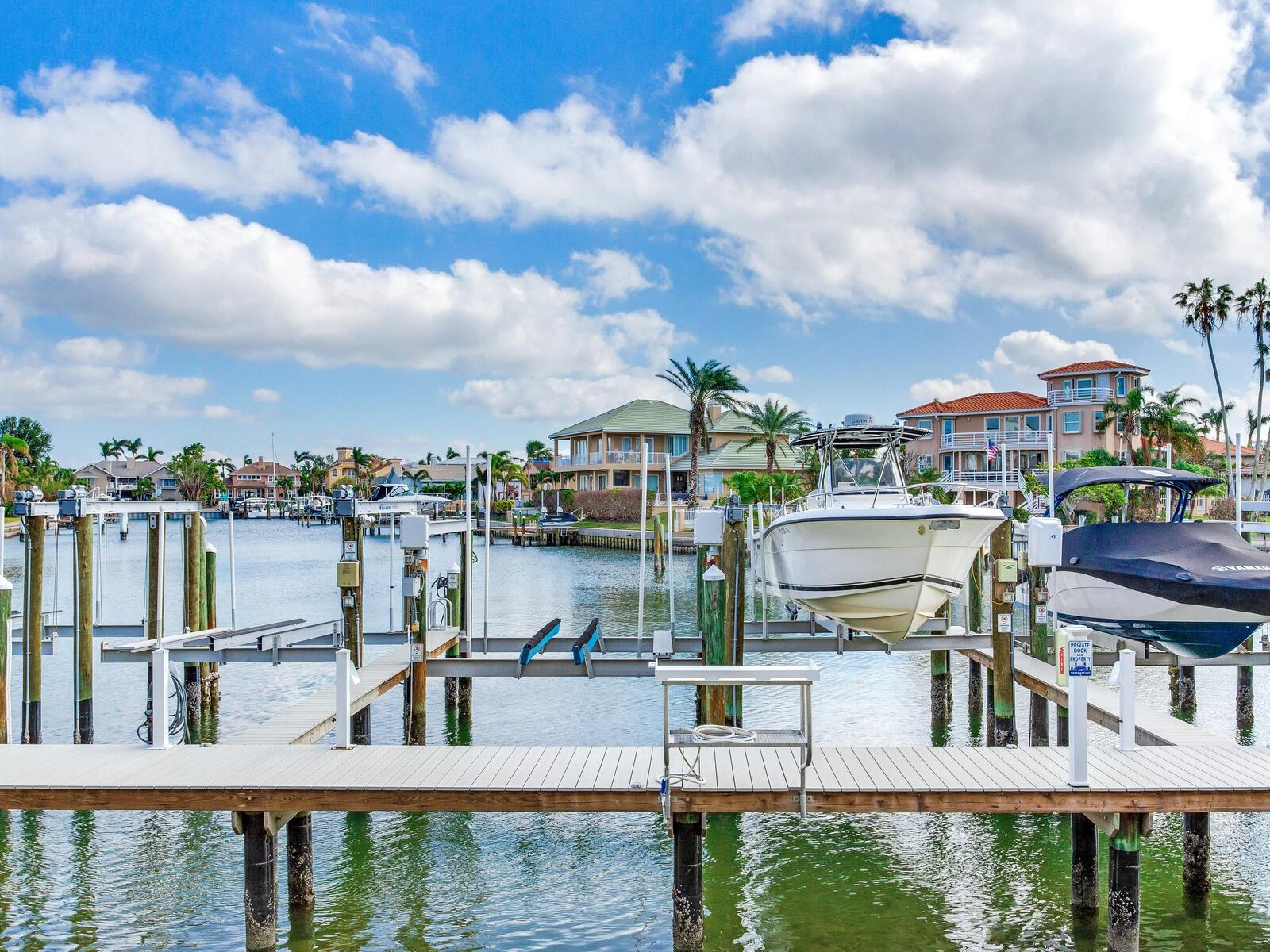 TIERRA SHORES TWNHMS - Residential