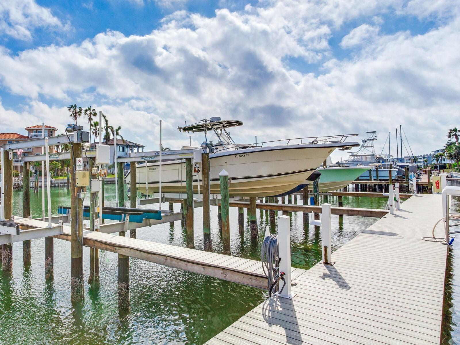 TIERRA SHORES TWNHMS - Residential