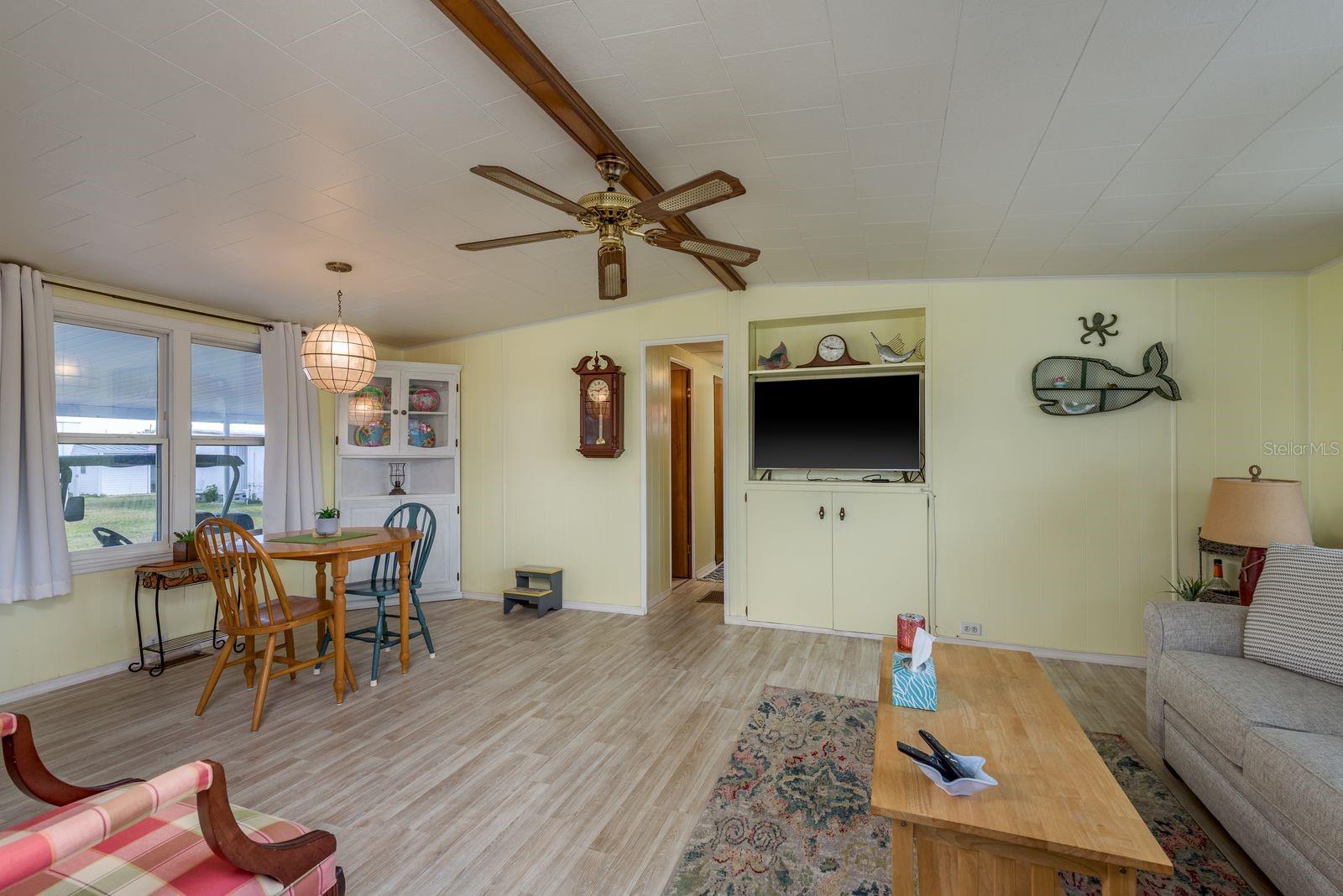 SOUTH GATE MOBILE HOME PARK UNREC - Residential