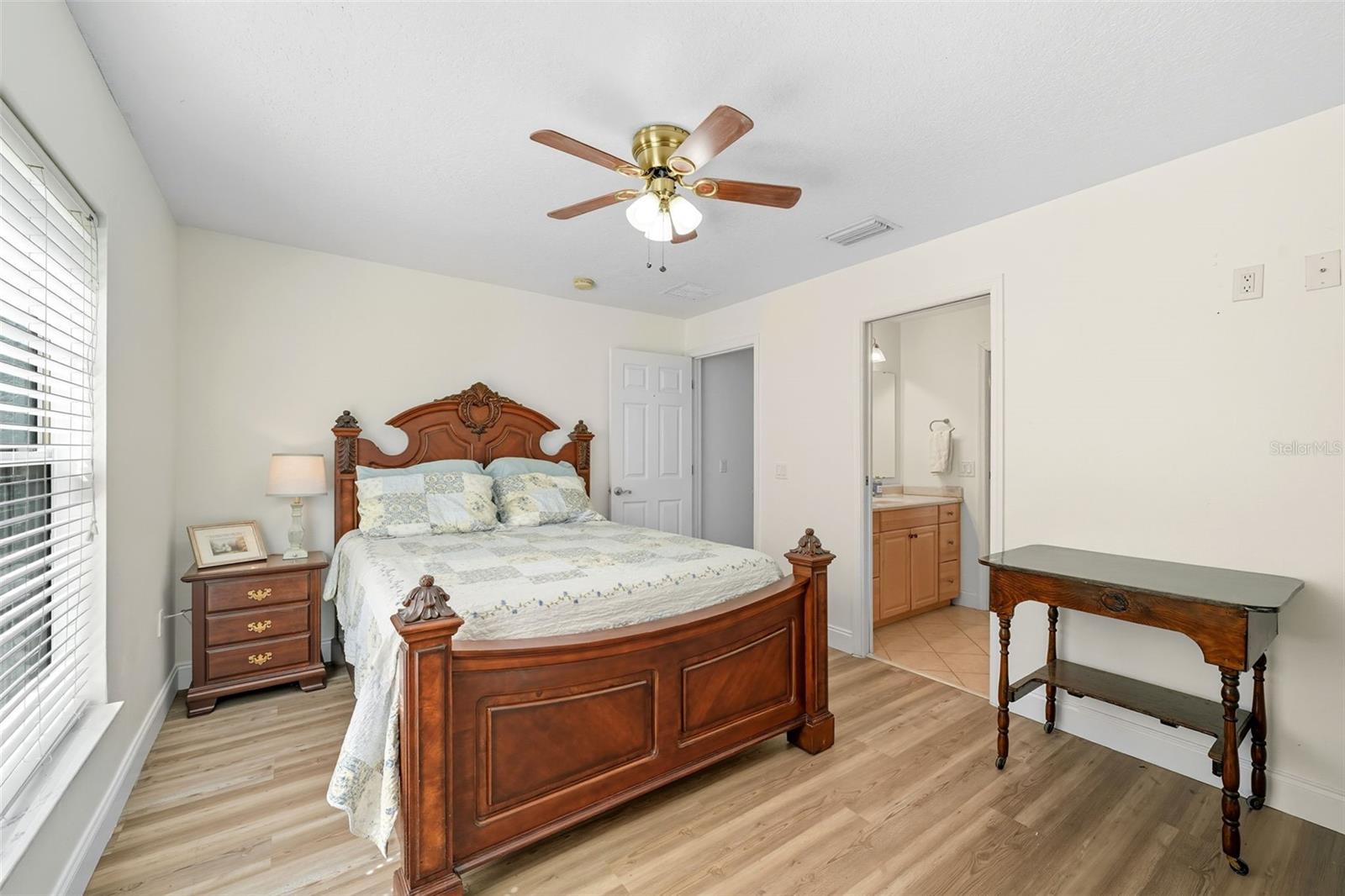 SUNSET GROVES UNIT 02 - Residential