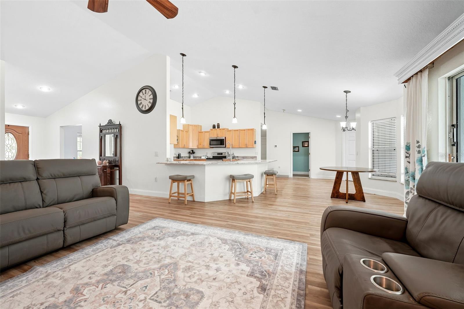 SUNSET GROVES UNIT 02 - Residential