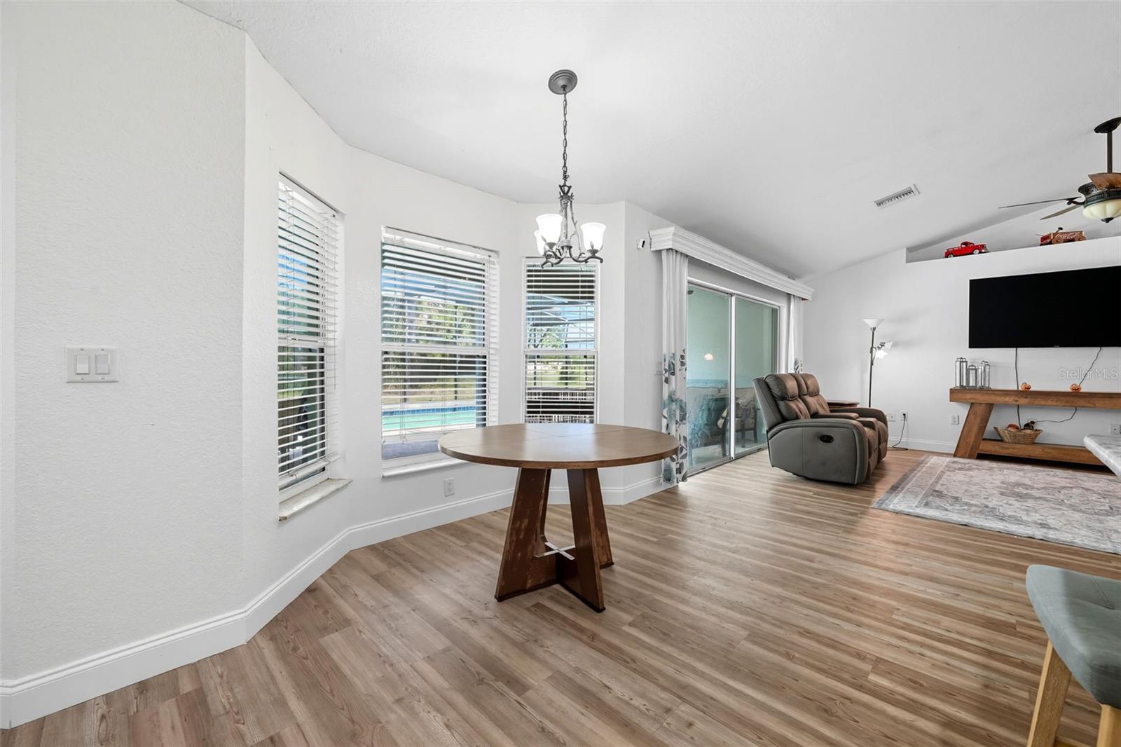 SUNSET GROVES UNIT 02 - Residential