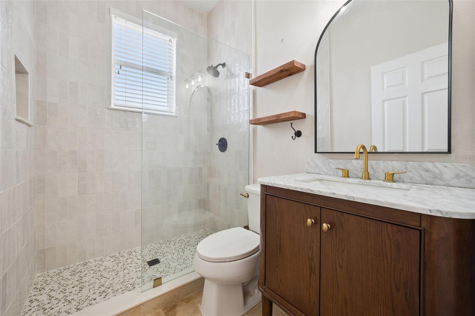 ALOMA WOODS PH 5 - Residential