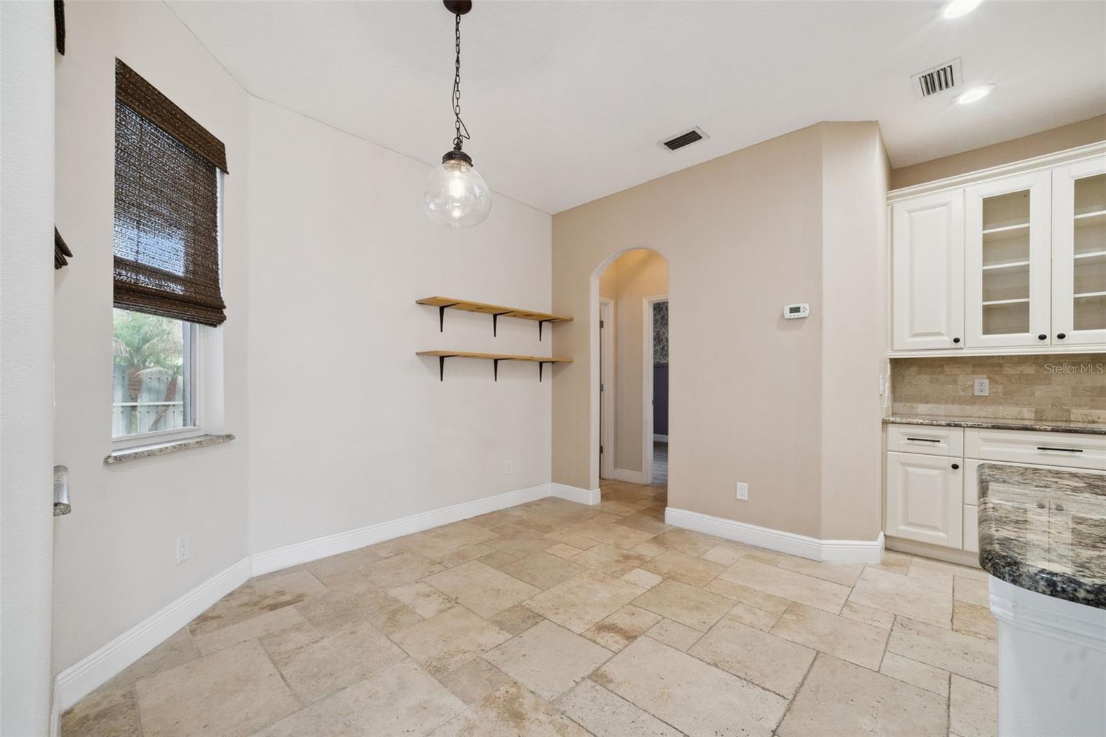 ALOMA WOODS PH 5 - Residential