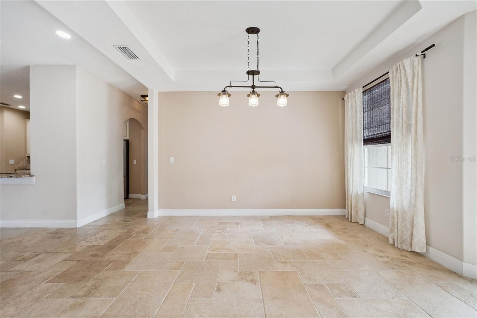 ALOMA WOODS PH 5 - Residential