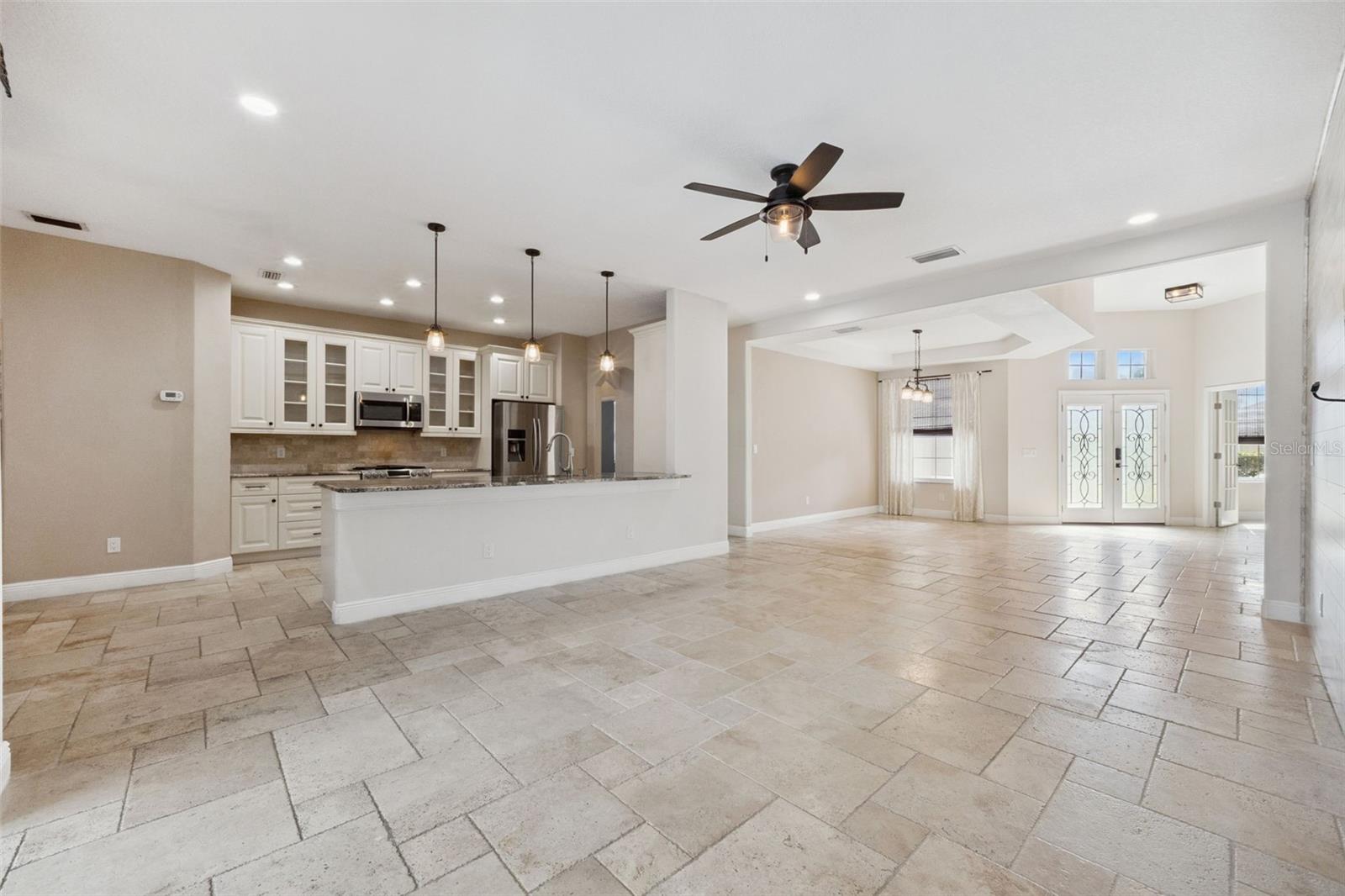ALOMA WOODS PH 5 - Residential