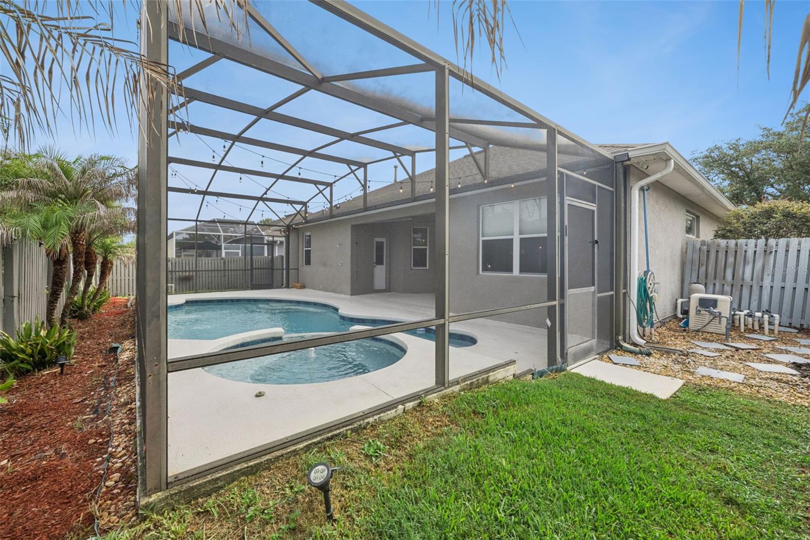 ALOMA WOODS PH 5 - Residential