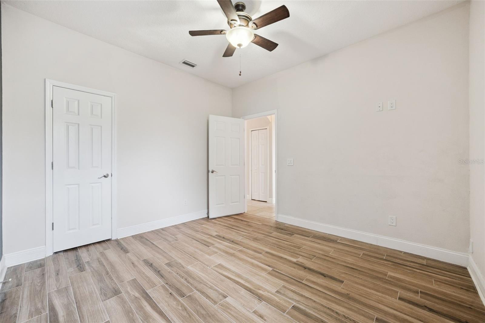 ALOMA WOODS PH 5 - Residential