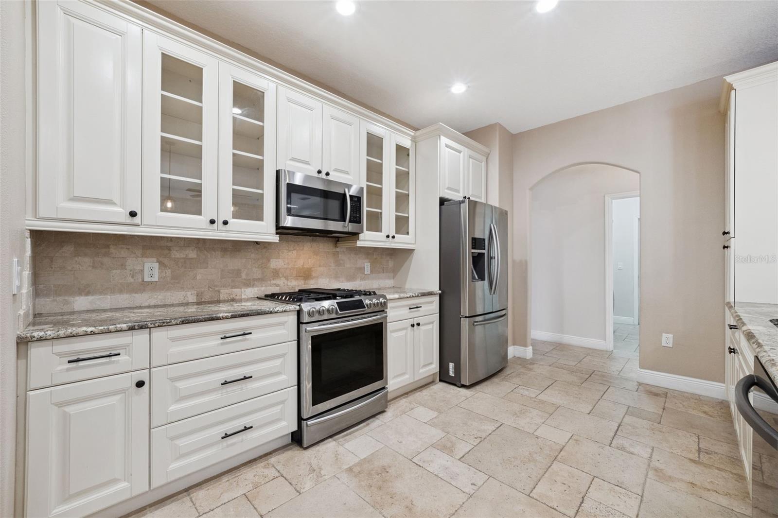 ALOMA WOODS PH 5 - Residential