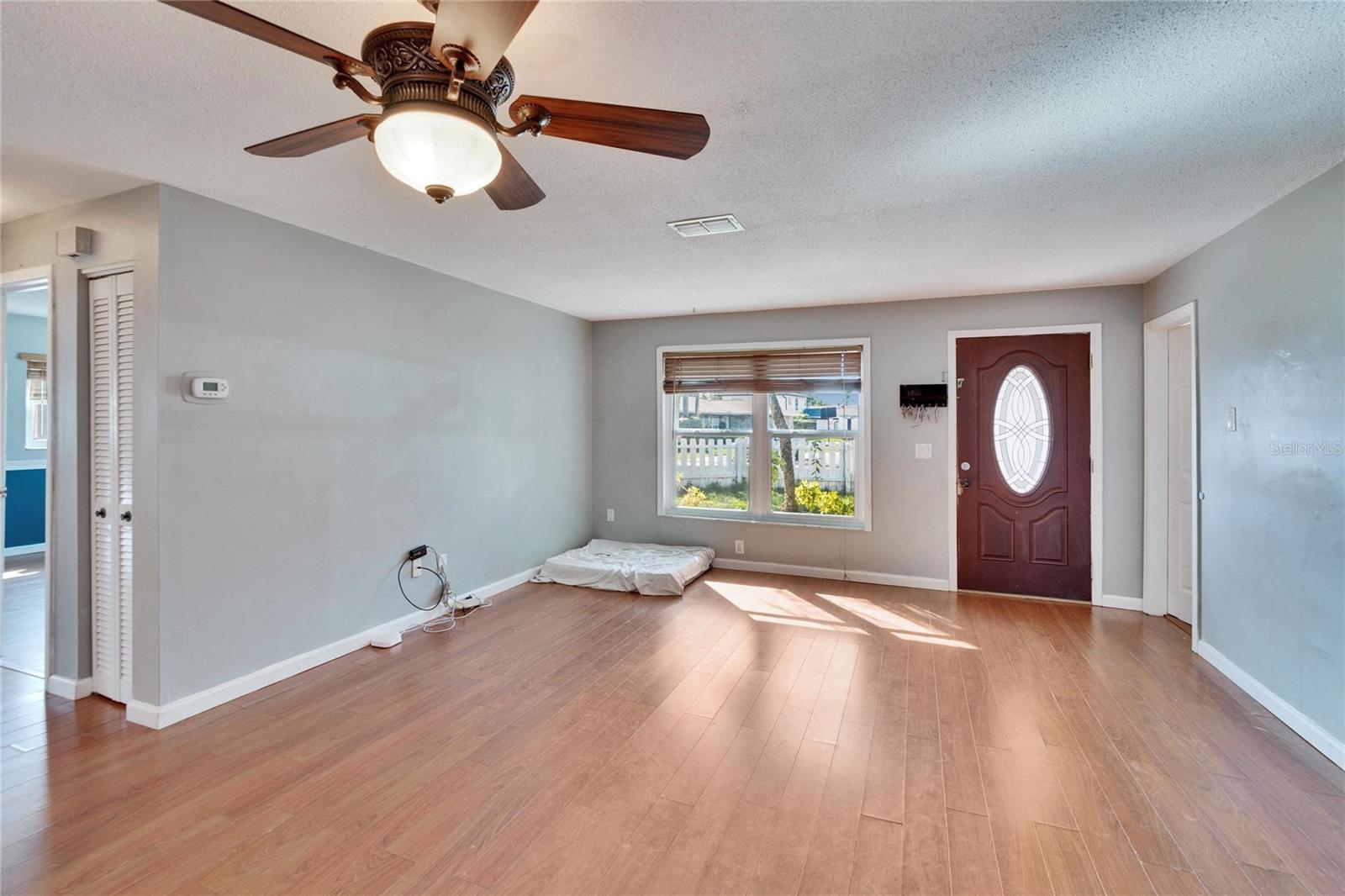 415 MAPLEWOOD CIRCLE