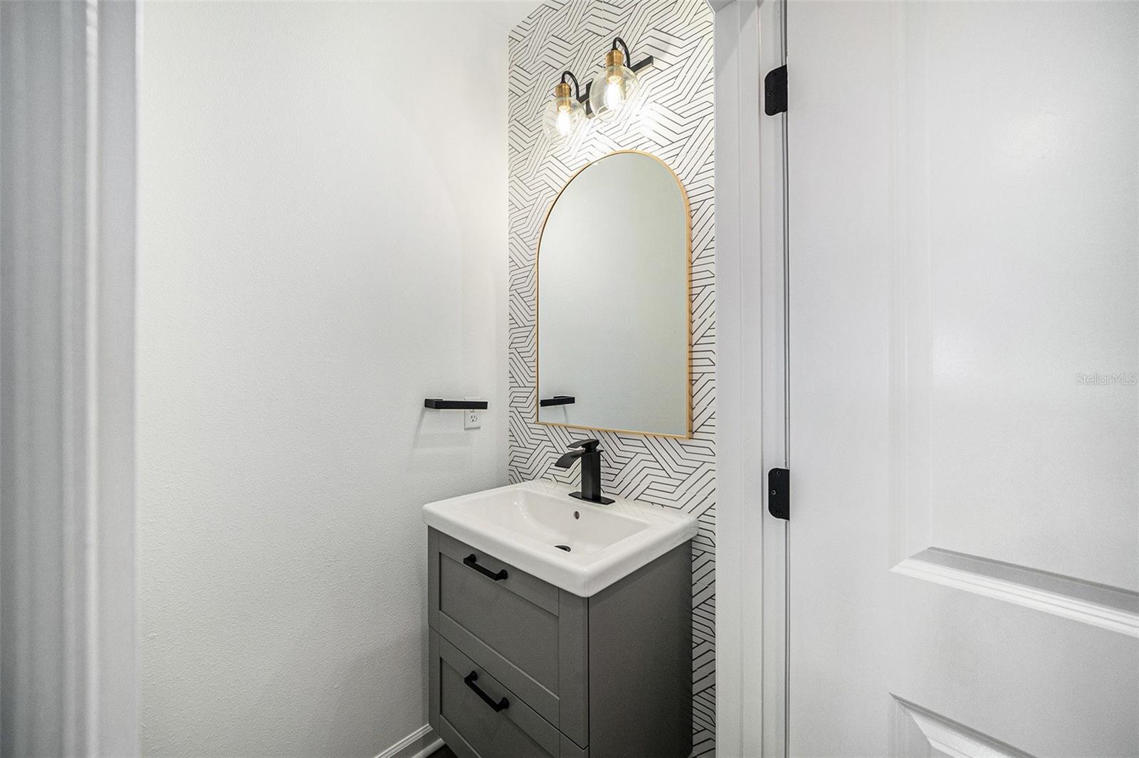 HIDDEN CREEK - Residential