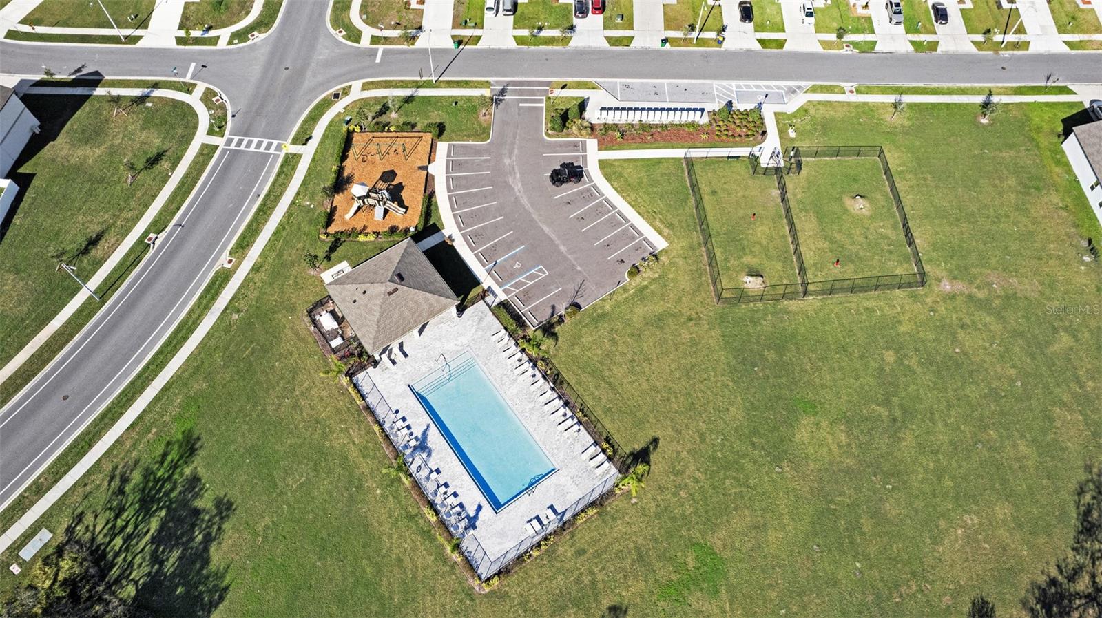 HIDDEN CREEK - Residential