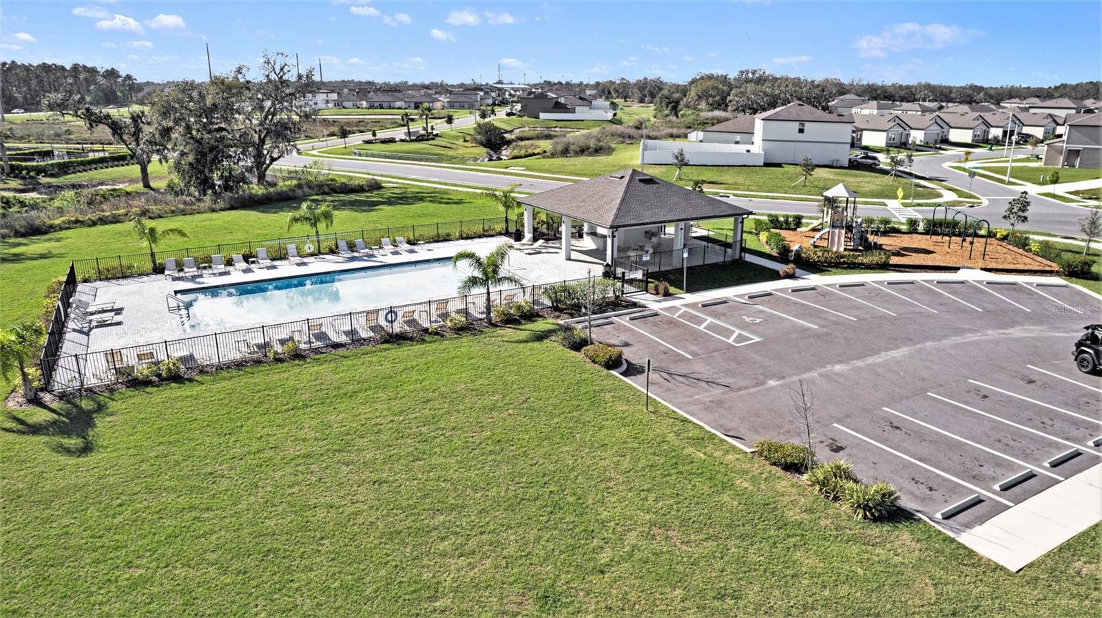 HIDDEN CREEK - Residential