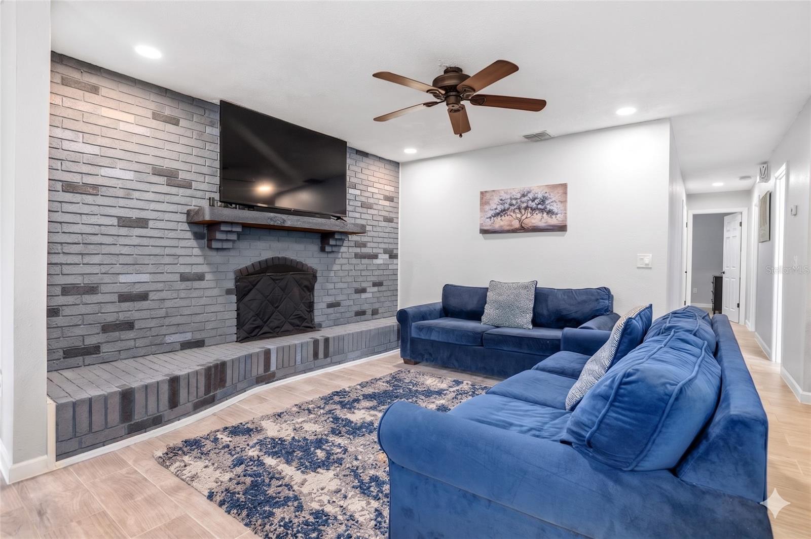 DRUID HILLS PARK - Residential