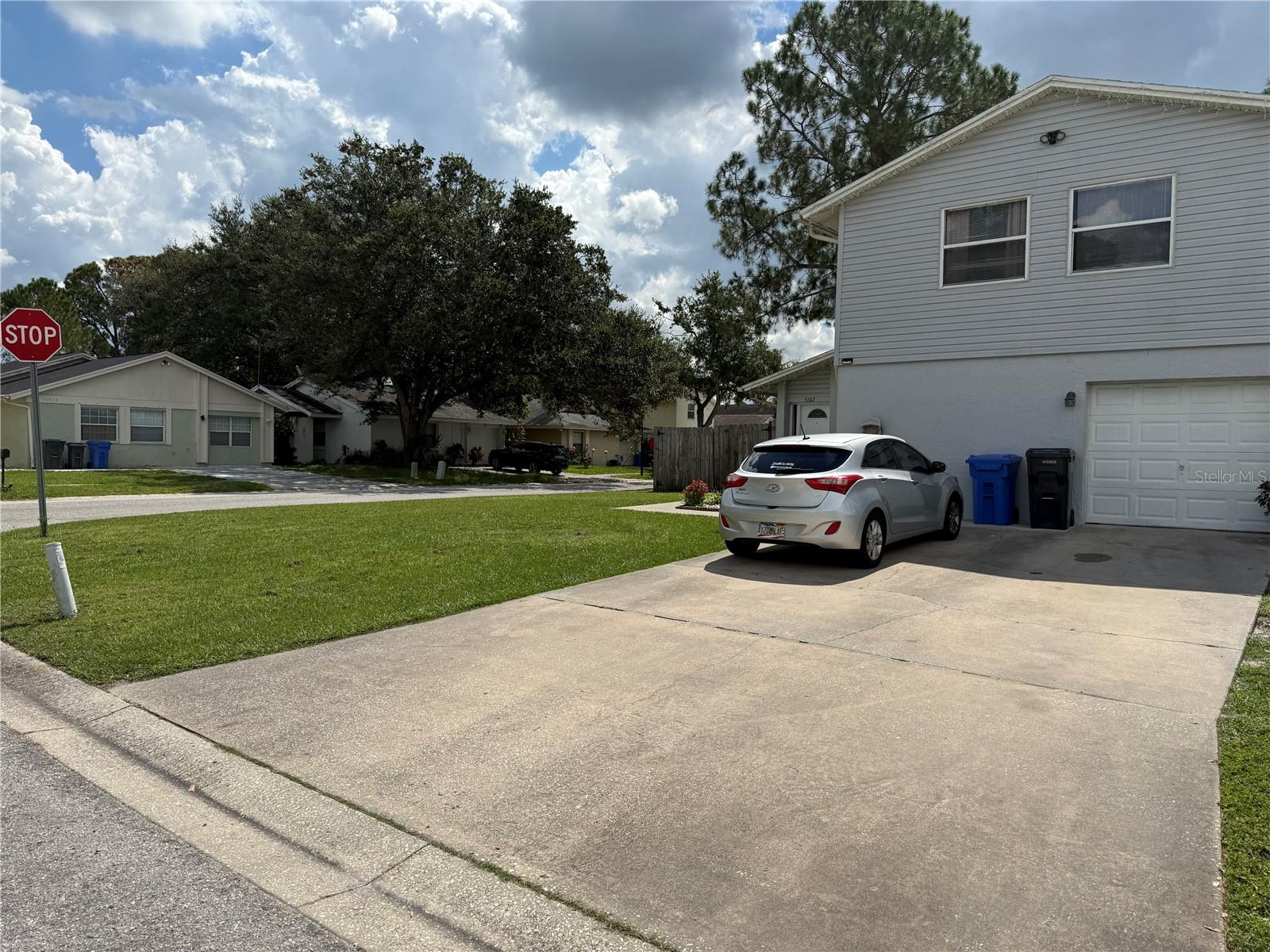 5102 CRESTMORE COURT