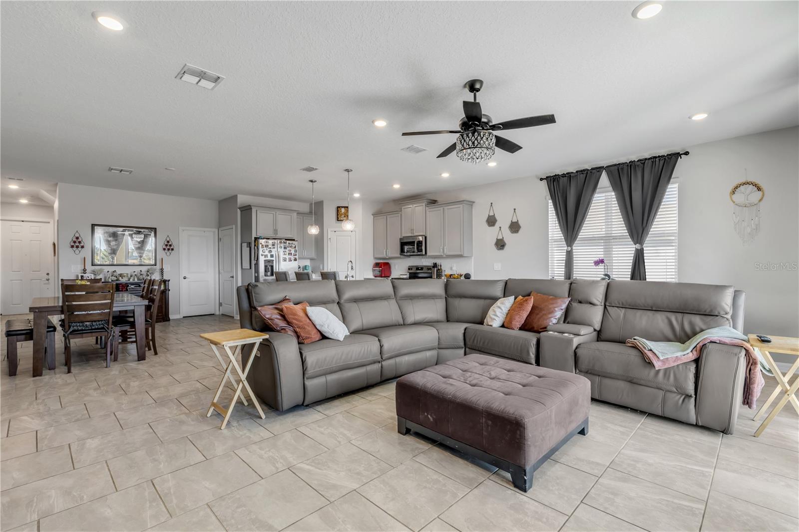 STONEYBROOK HILLSB - Residential