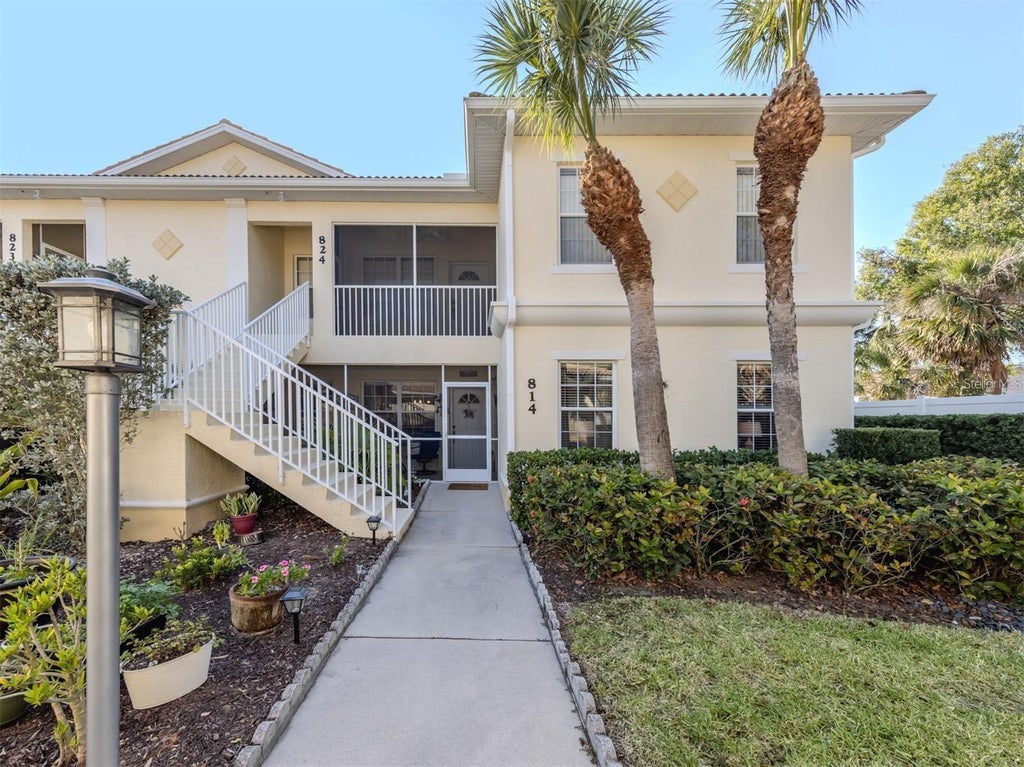 Photo of 800 Gardens Edge Drive #814, Venice, FL 34285 (MLS # N6146140)