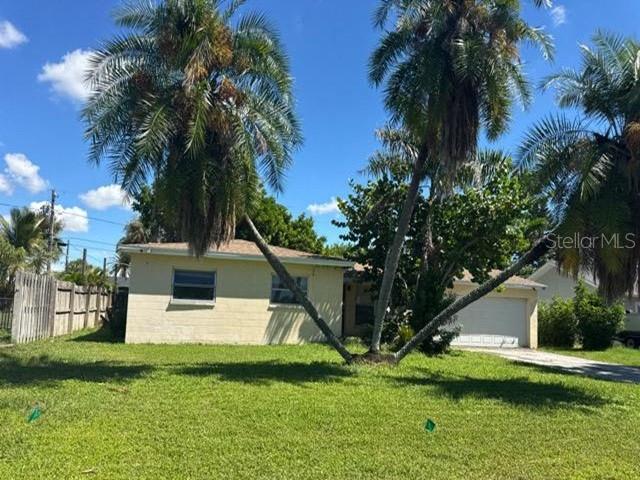 Photo of 6942 Grande Vista Way S, South Pasadena, FL 33707 (MLS # O6445510)