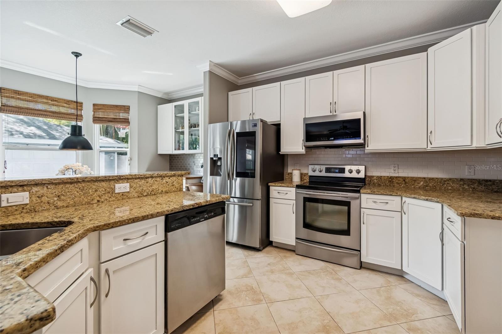 3 TS / MARYLAND MANOR 2ND UNIT - Residential