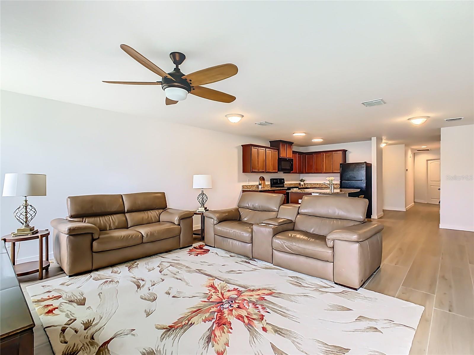 VILLAGES/BRIDGEWATERVILLAGE 08 - Residential