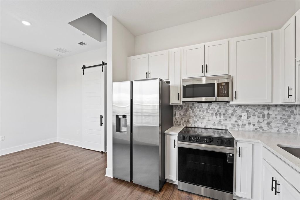 Photo of 850 Tetbury Loop, Oviedo, FL 32765 (MLS # S5146617)