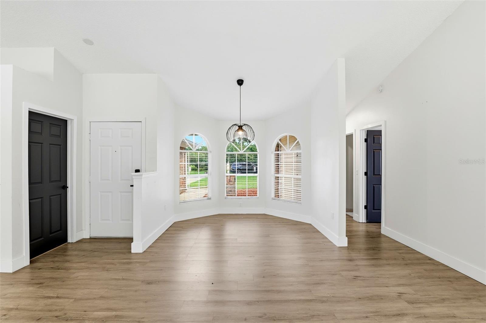 SILVER ROSE PH 02 - Residential