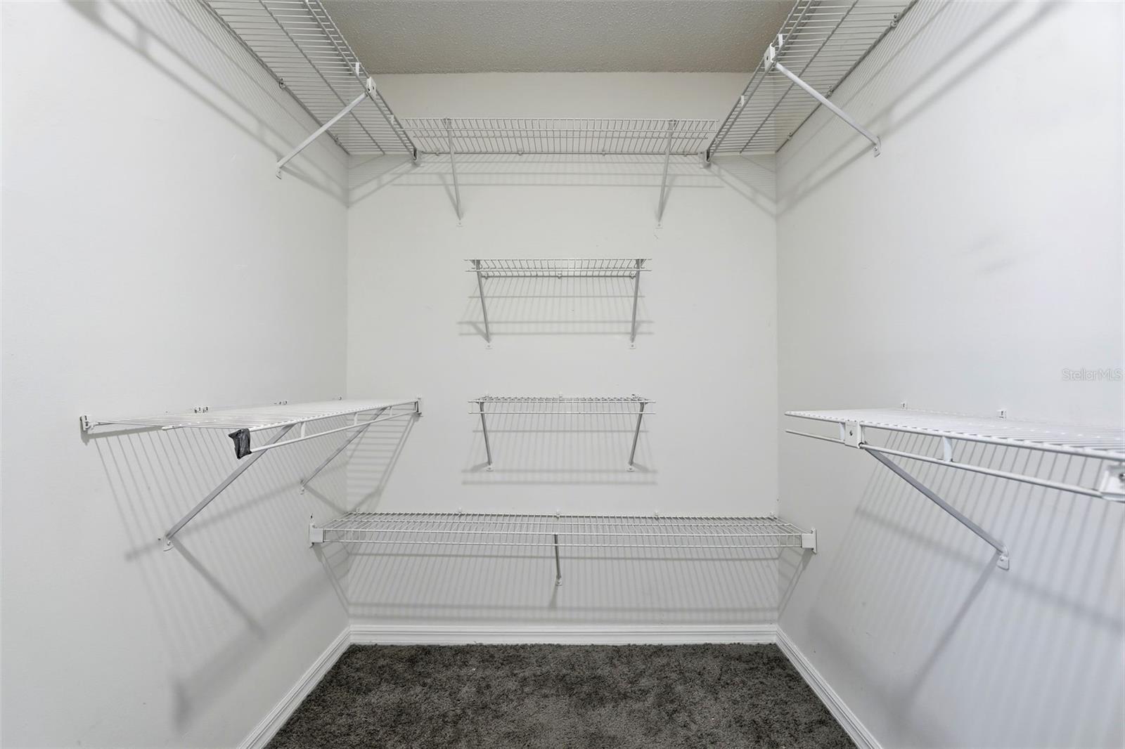 SILVER ROSE PH 02 - Residential