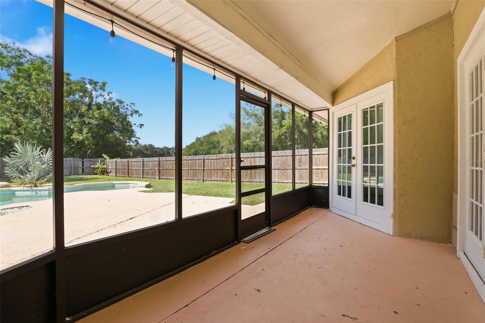 SILVER ROSE PH 02 - Residential