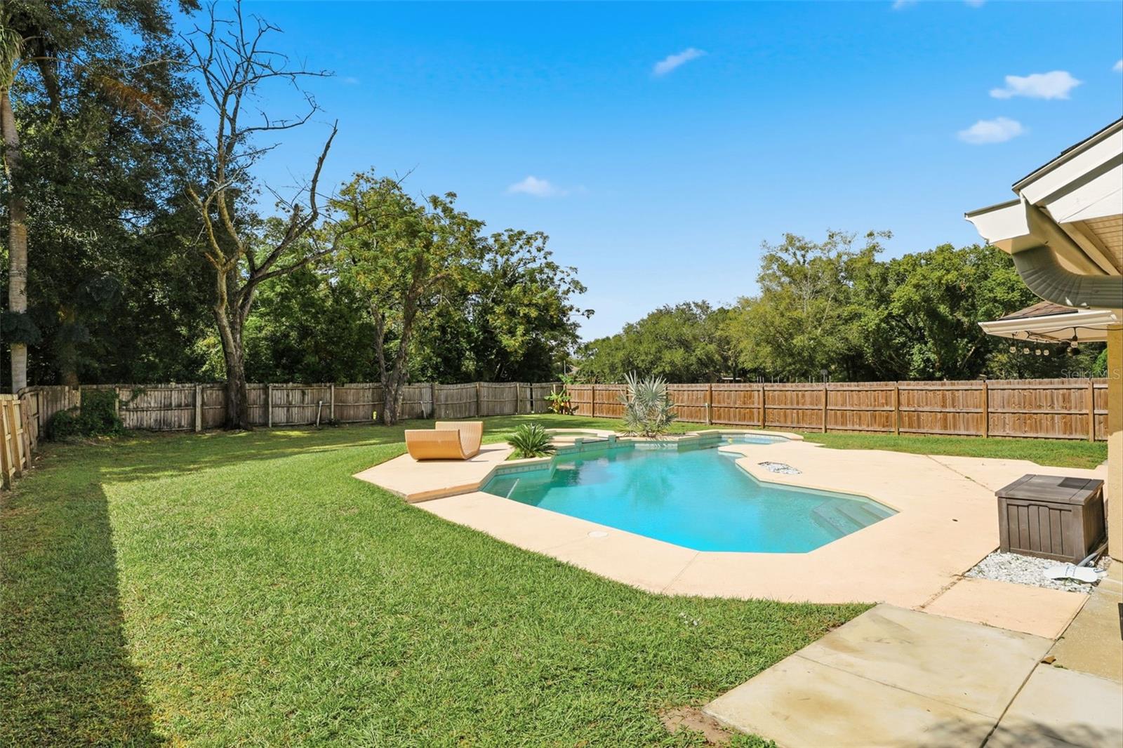 SILVER ROSE PH 02 - Residential