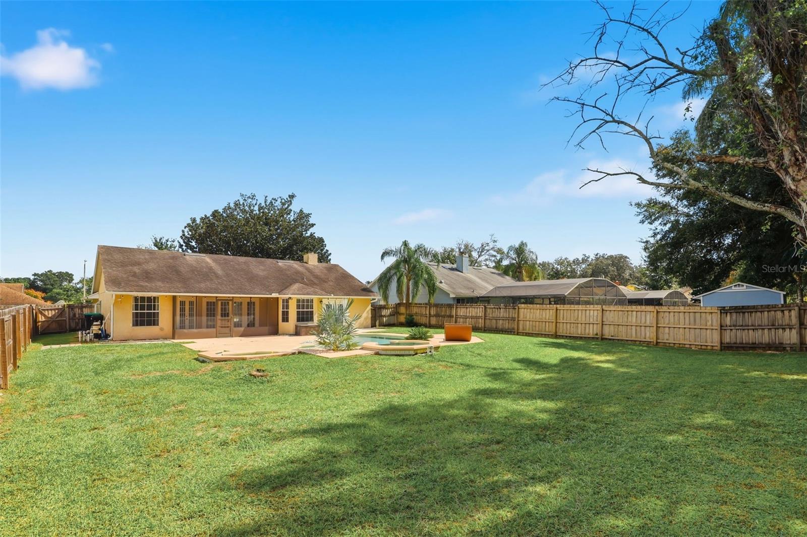 SILVER ROSE PH 02 - Residential