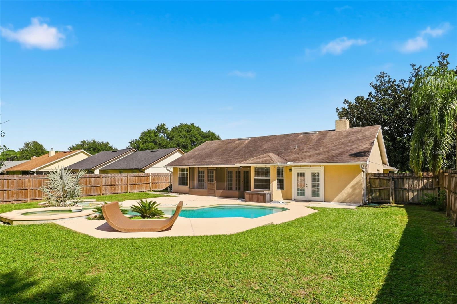 SILVER ROSE PH 02 - Residential