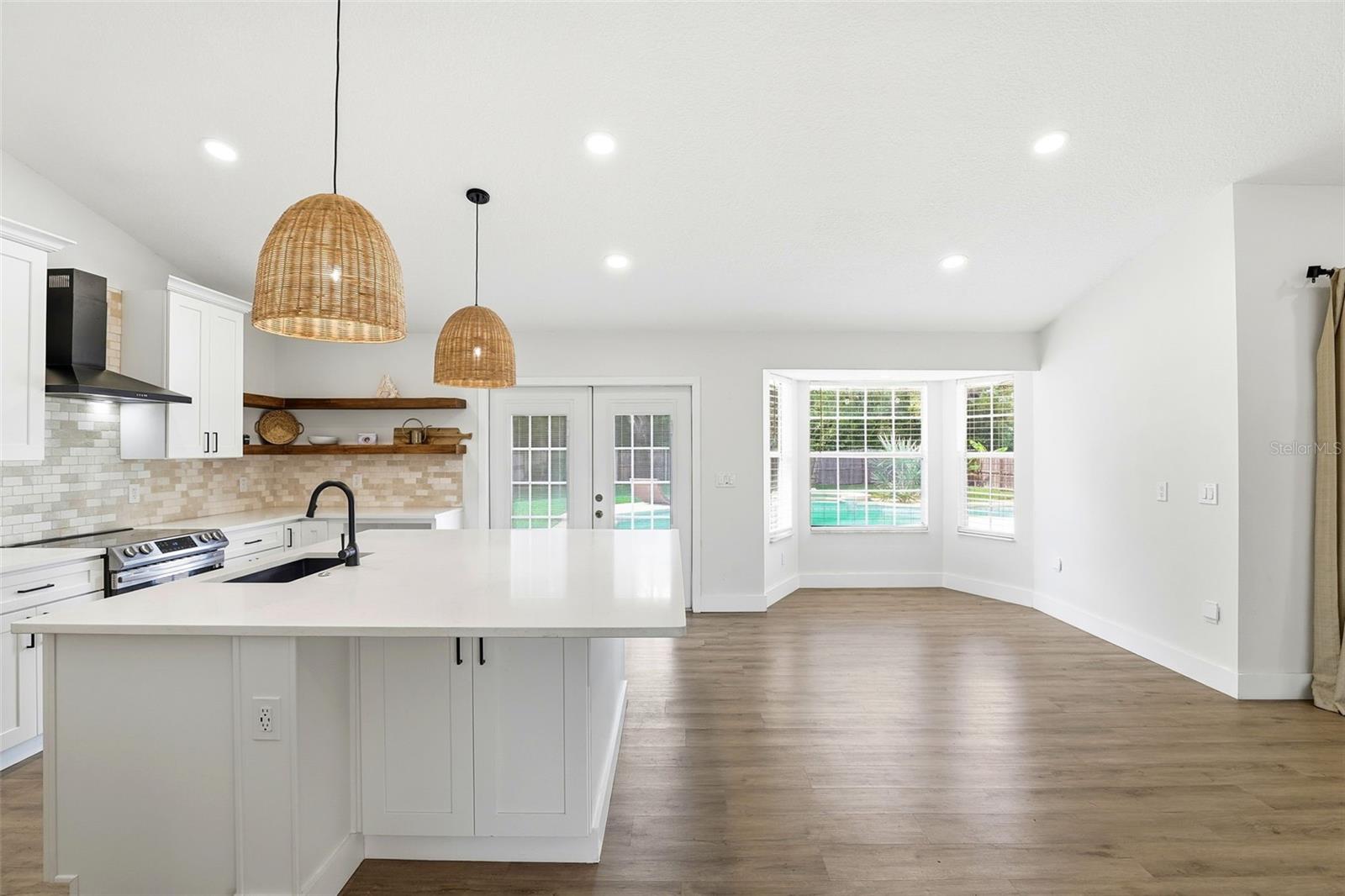 SILVER ROSE PH 02 - Residential