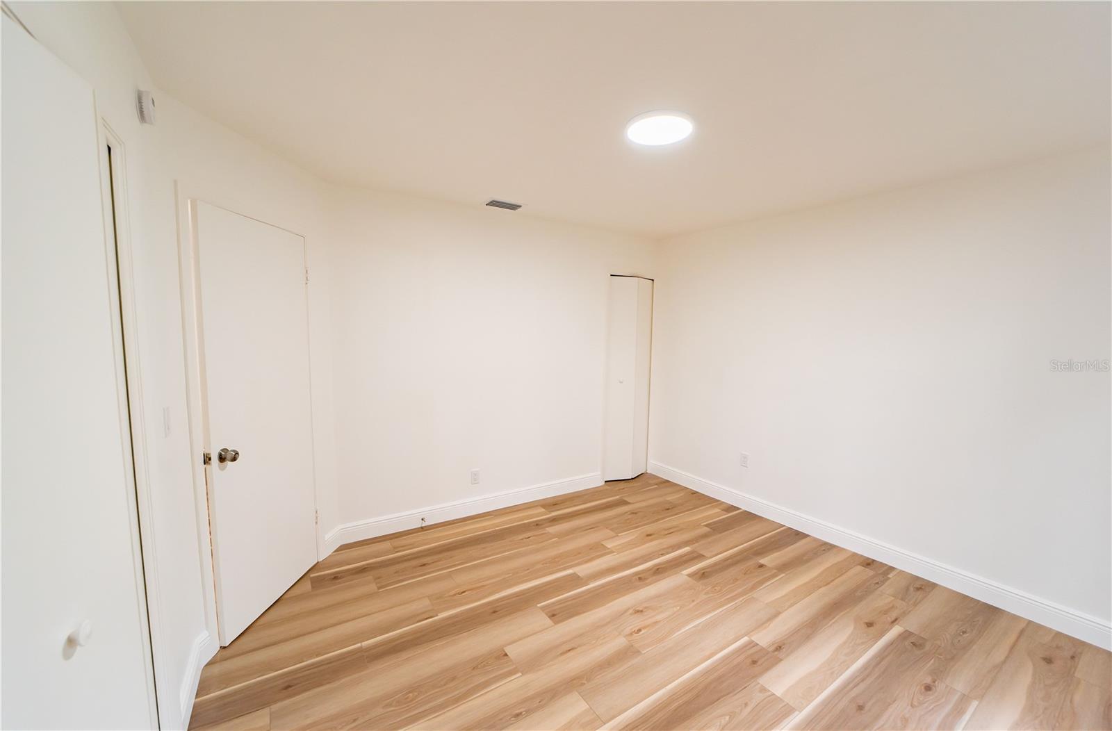 OAK CENTRE - Residential